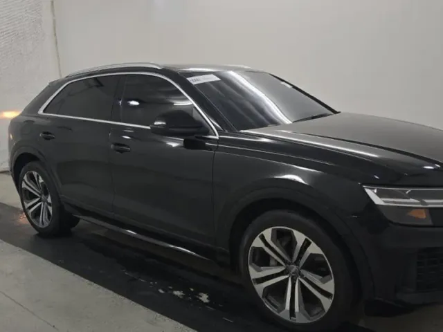 Audi Q8 - фото 2