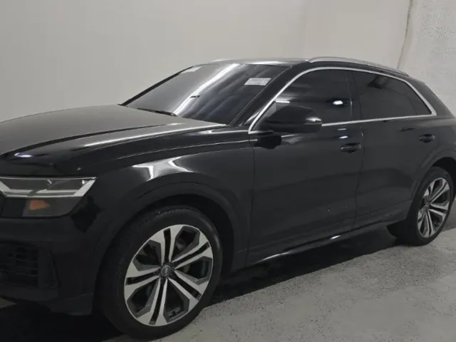 Audi Q8 - фото 3