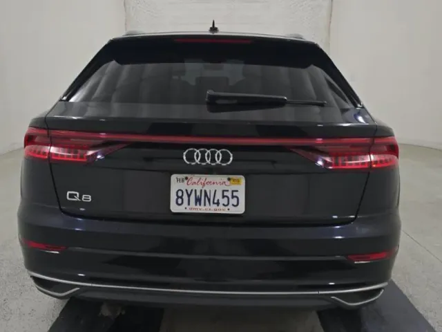 Audi Q8 - фото 5