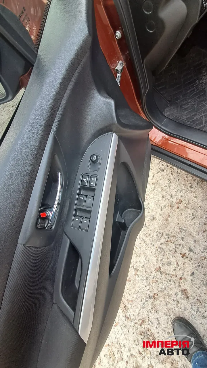 Suzuki SX4 - фото 10