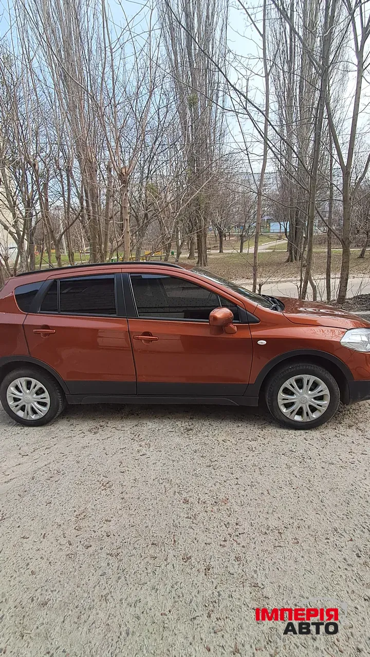 Suzuki SX4 - фото 3