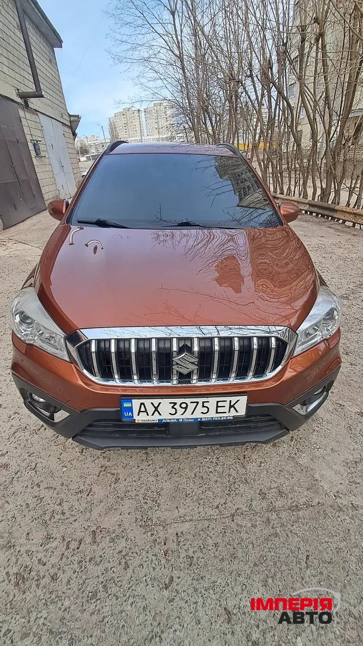 Suzuki SX4 - фото 1
