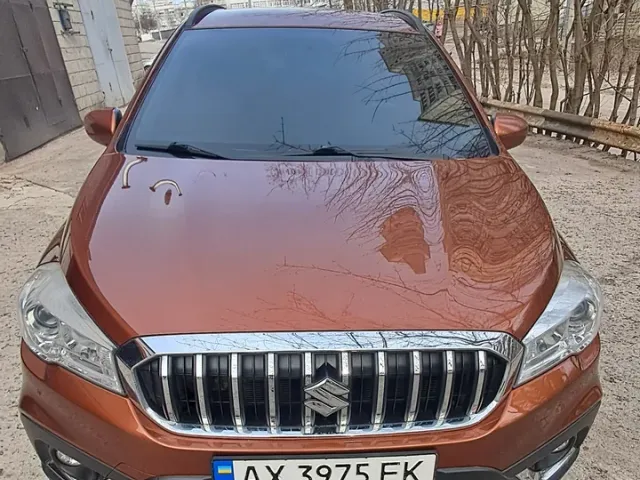 Suzuki SX4 - фото 1