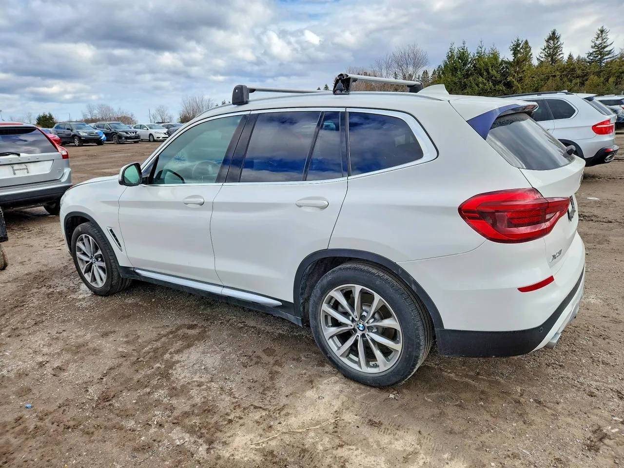 BMW X3 - фото 2