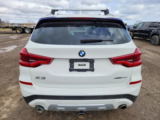 BMW X3 - фото 3