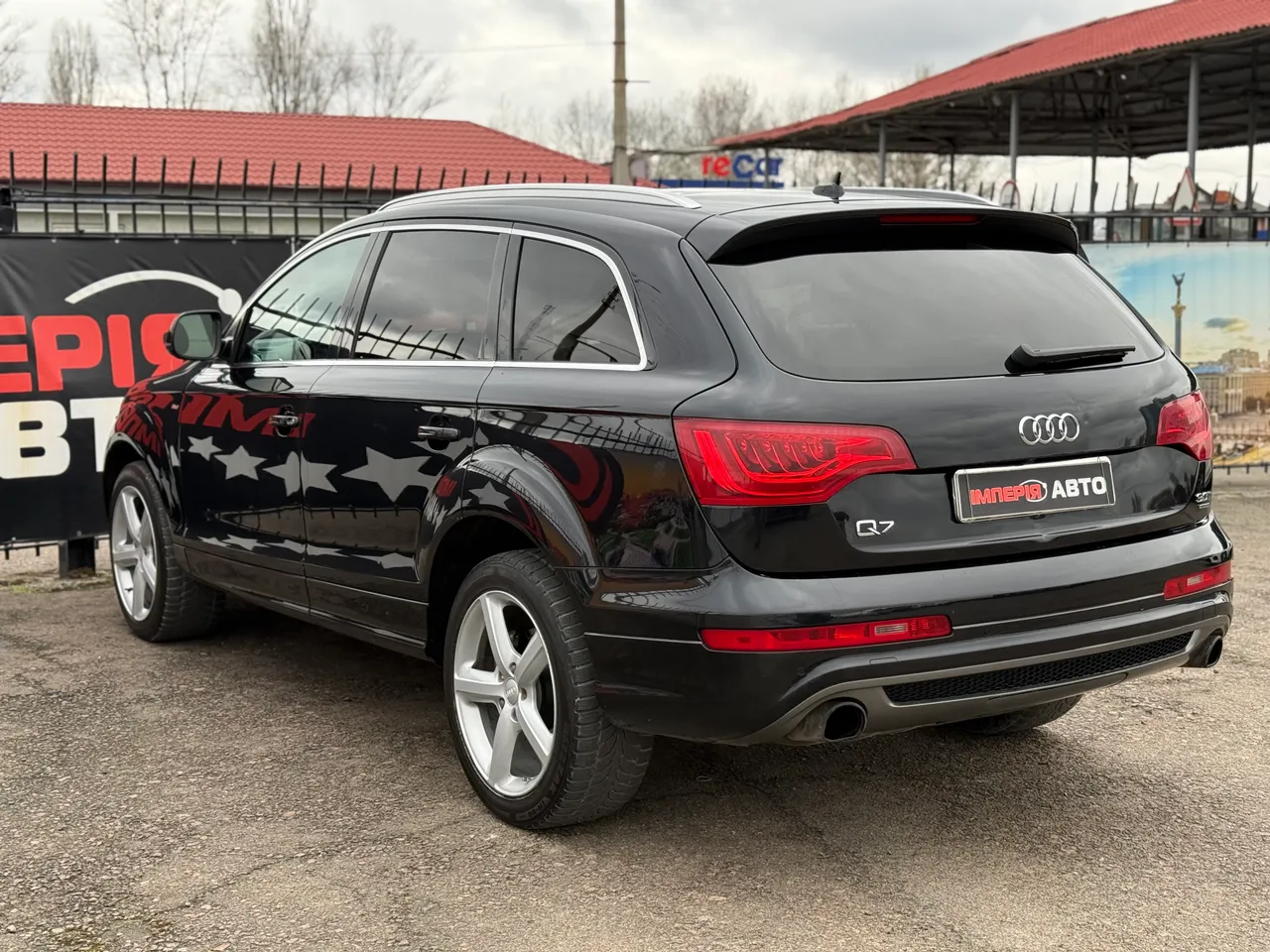 Audi Q7 - фото 5