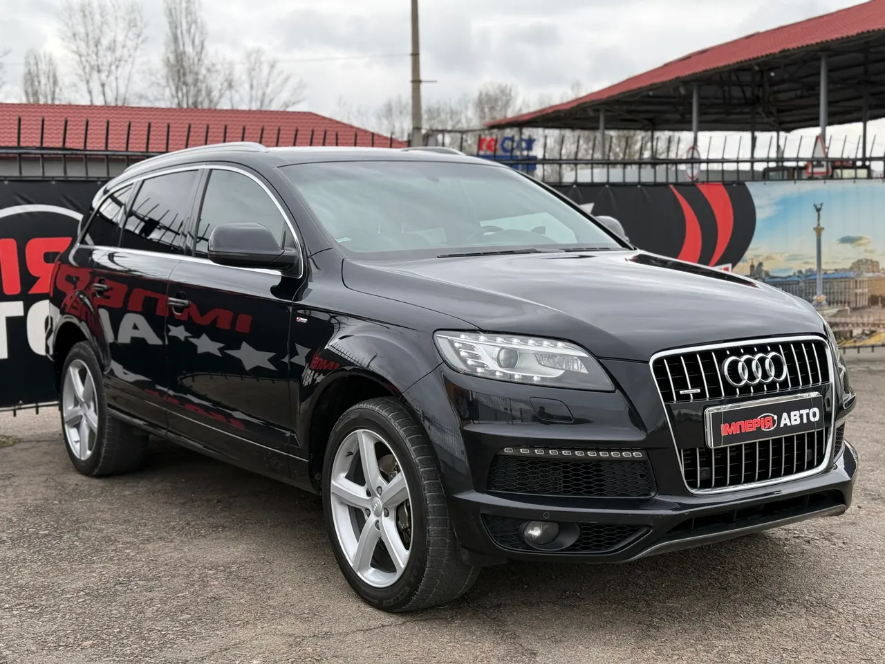 Audi Q7 - фото 3