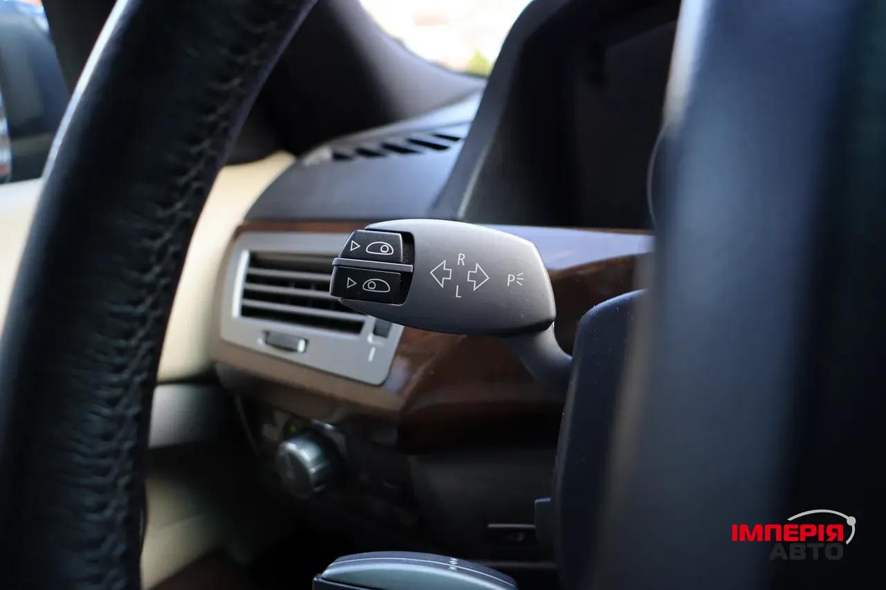 BMW 7 серії - фото 25