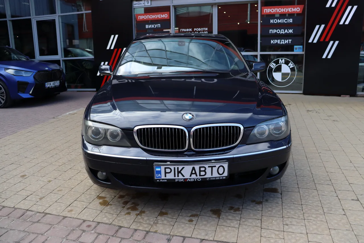 BMW 7 серії - фото 6