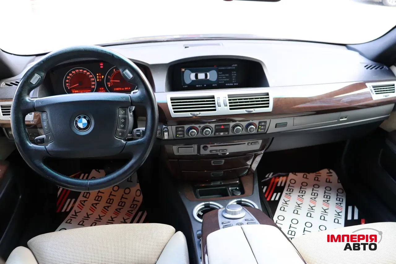 BMW 7 серії - фото 37