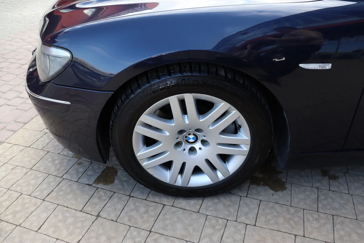 BMW 7 серії - фото 11