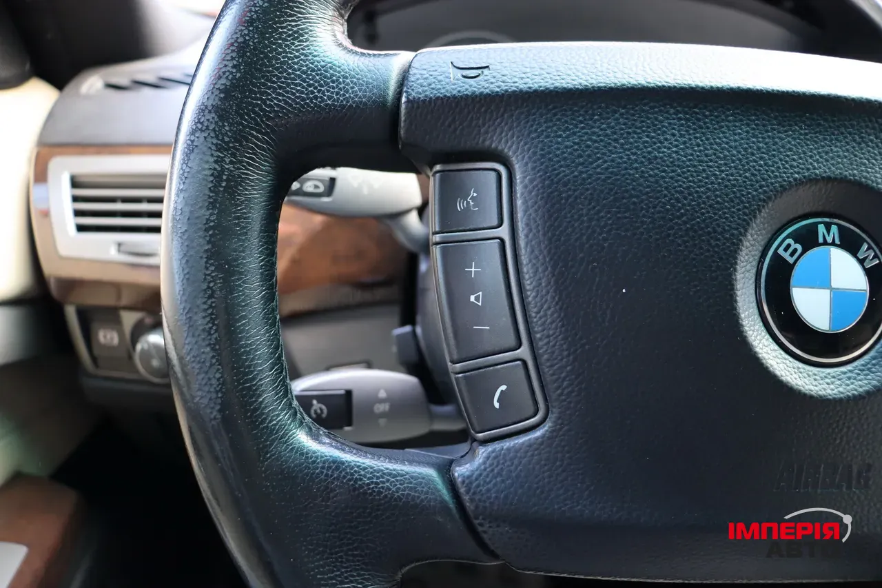 BMW 7 серії - фото 22