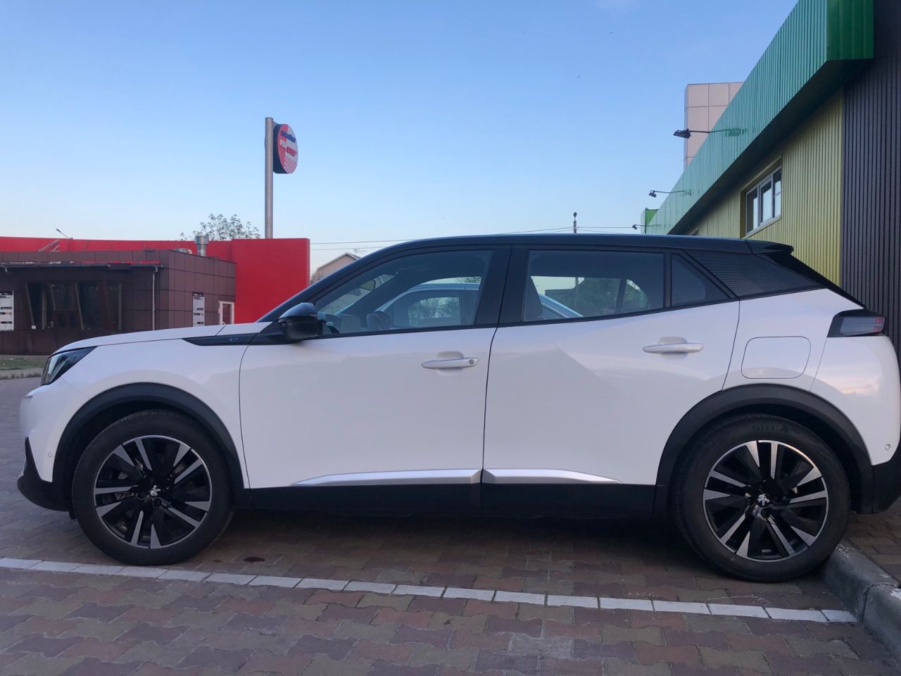 Peugeot 2008 - фото 4