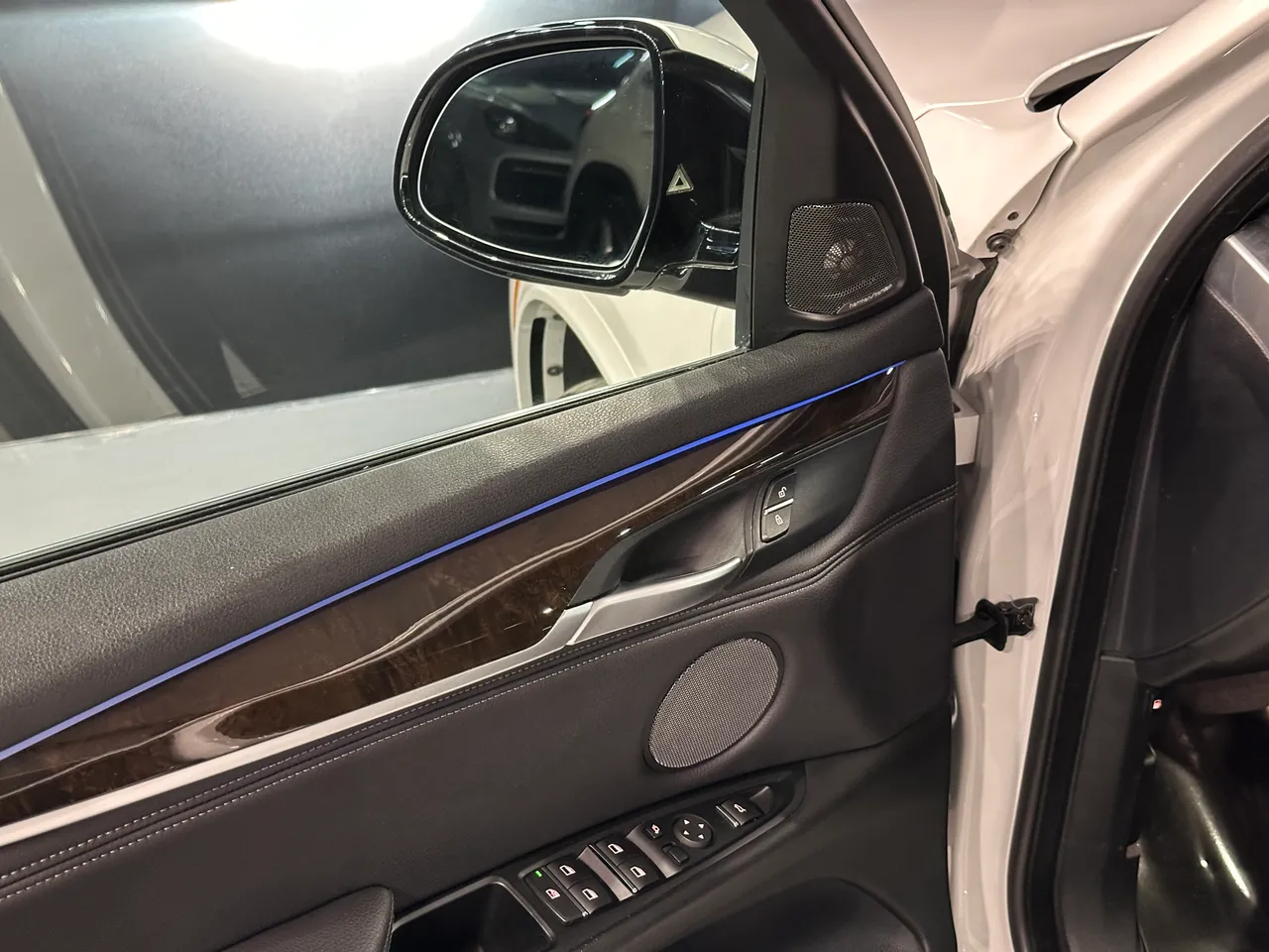 BMW X5 - фото 19