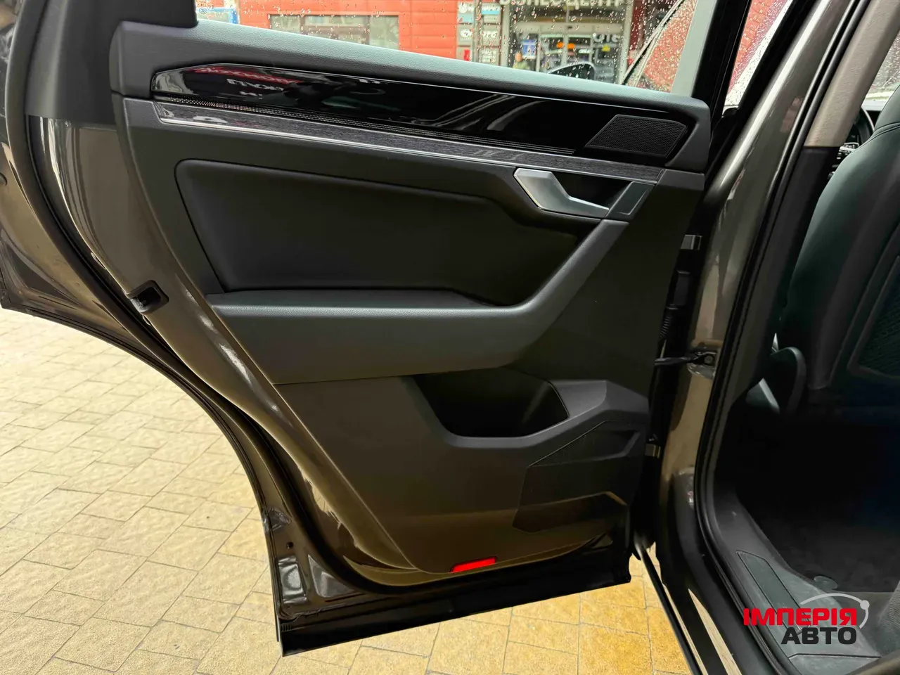 Volkswagen Touareg - фото 37