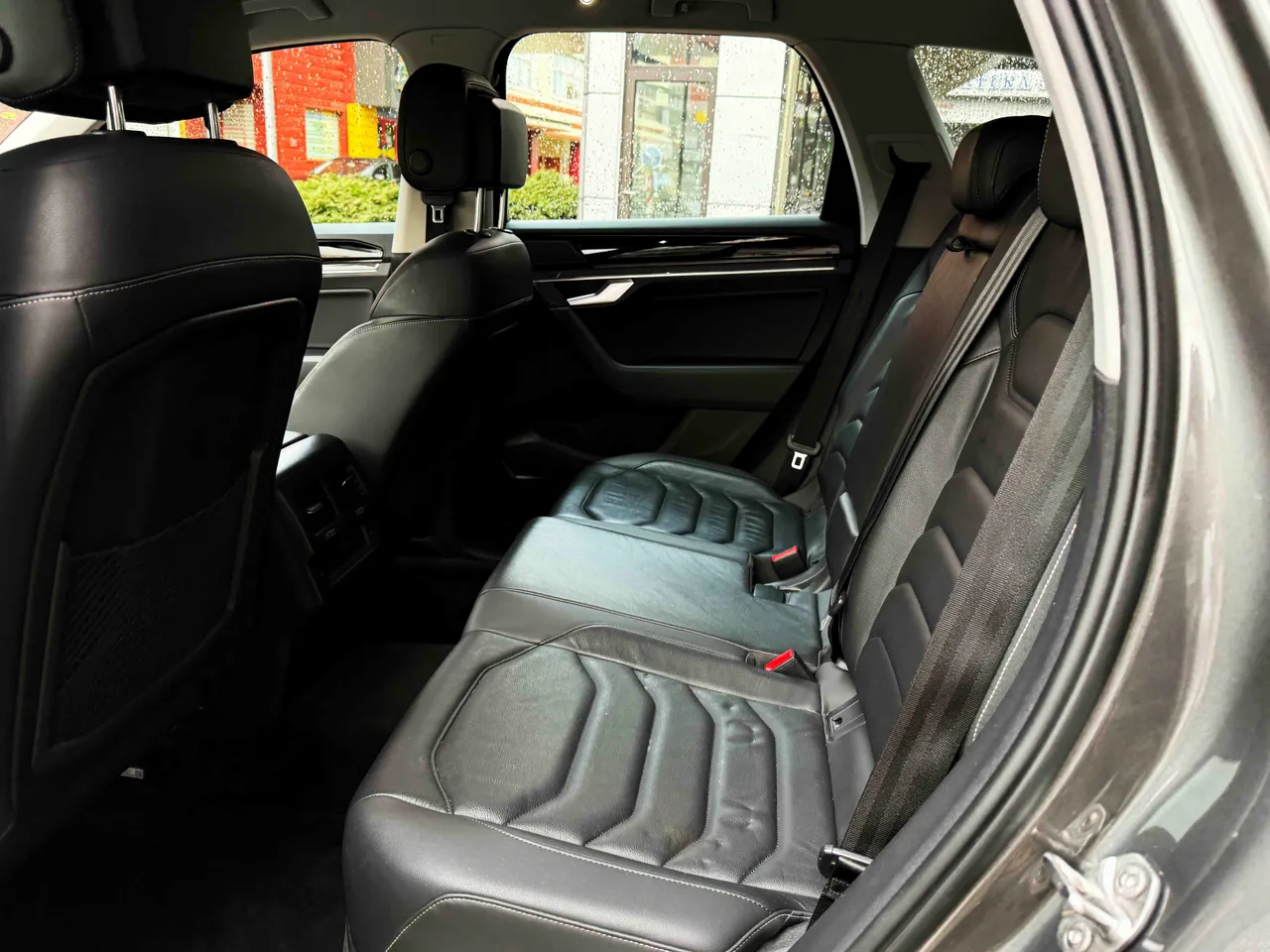 Volkswagen Touareg - фото 38