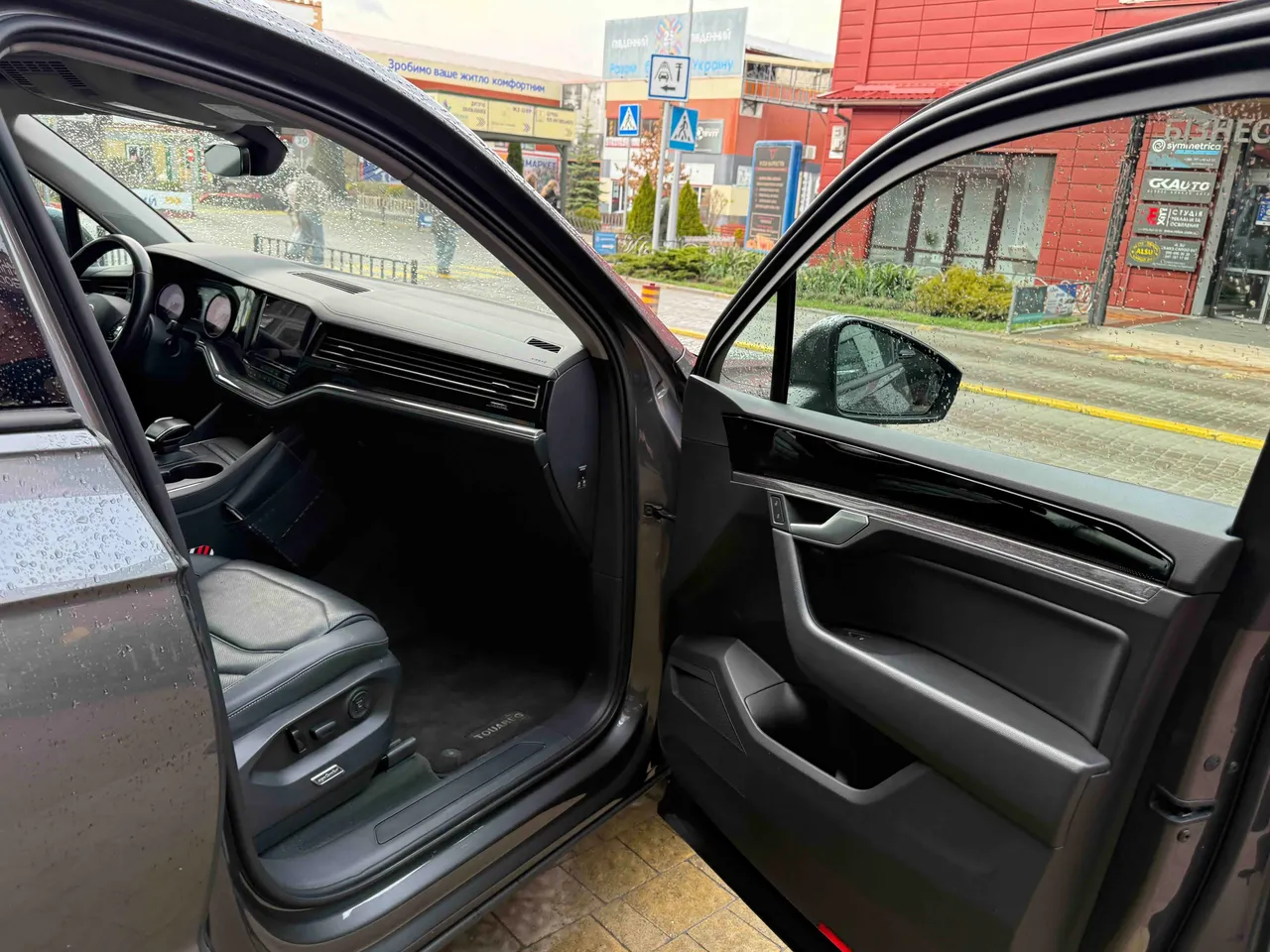 Volkswagen Touareg - фото 48