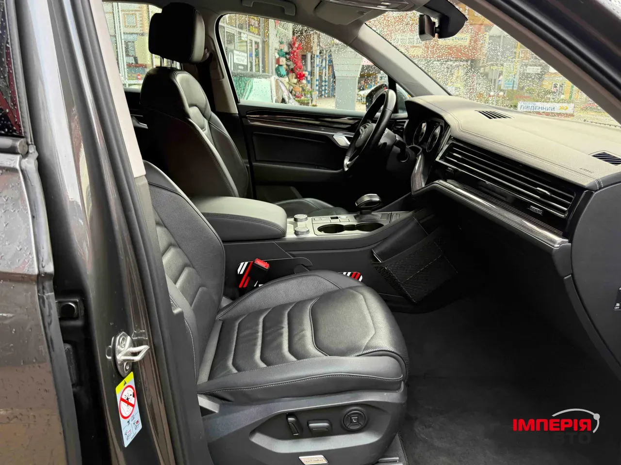 Volkswagen Touareg - фото 50