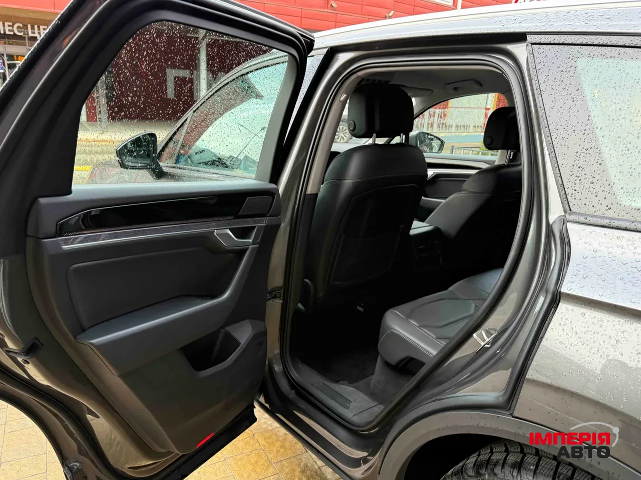 Volkswagen Touareg - фото 36