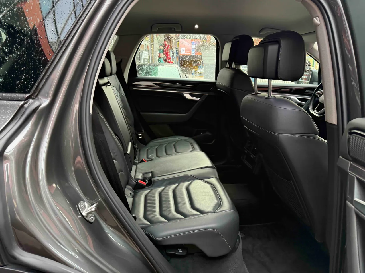 Volkswagen Touareg - фото 47