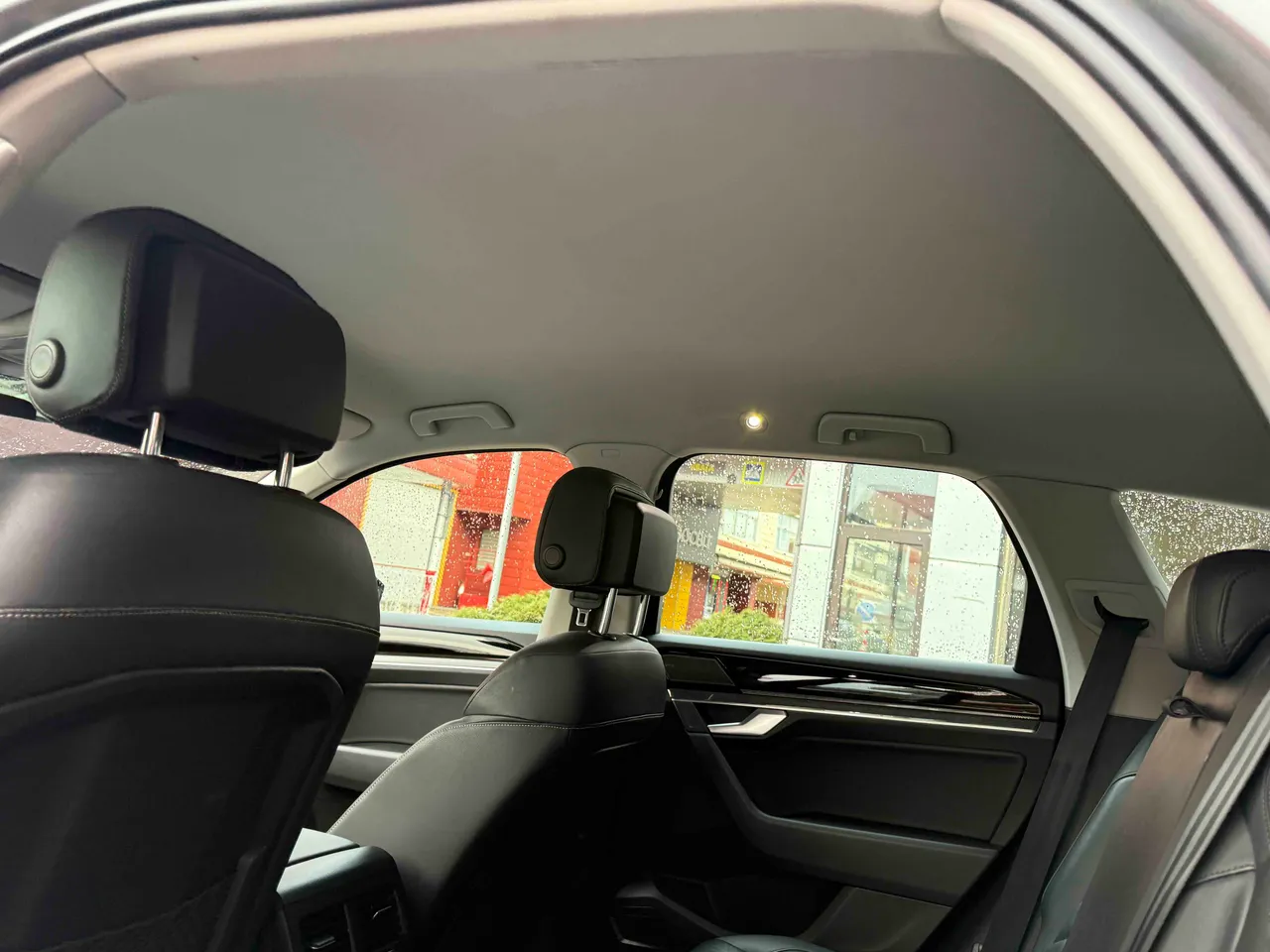 Volkswagen Touareg - фото 39