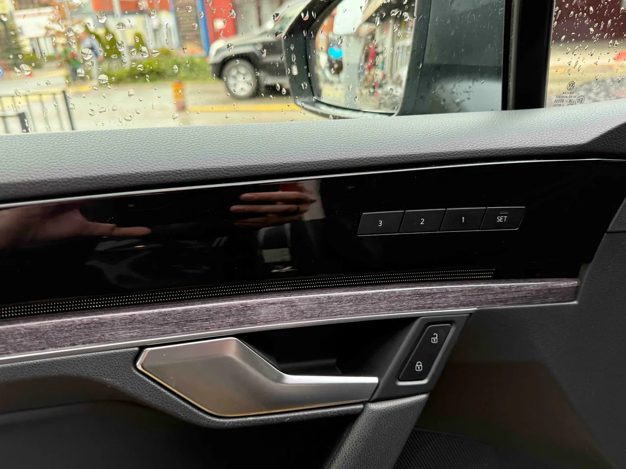 Volkswagen Touareg - фото 13