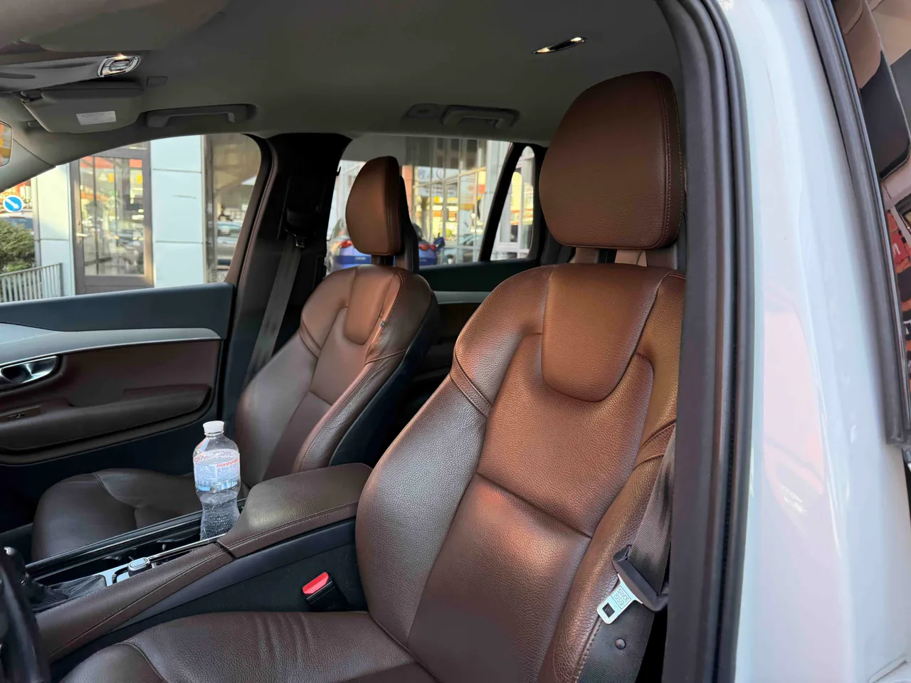 Volvo XC90 - фото 17