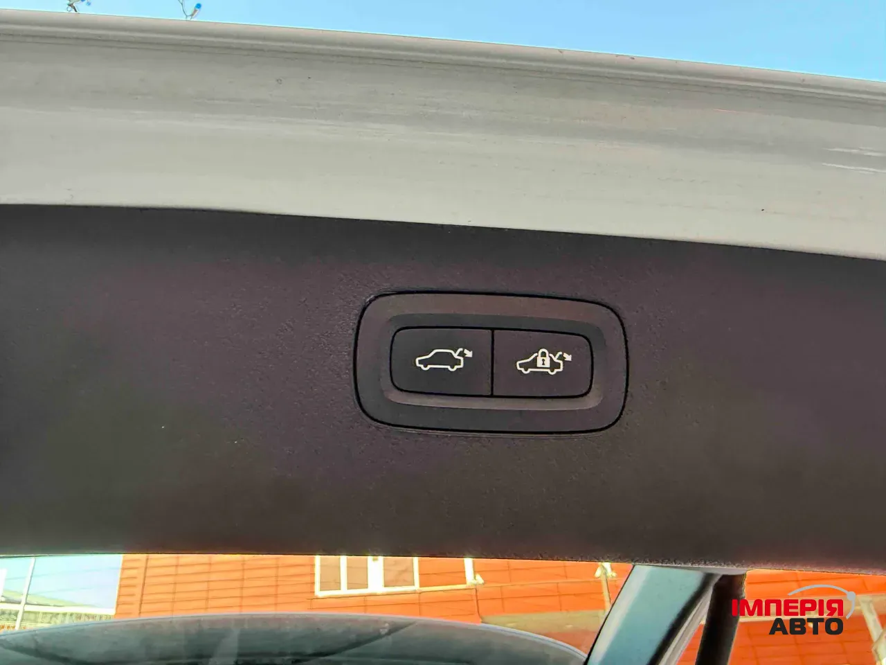 Volvo XC90 - фото 42