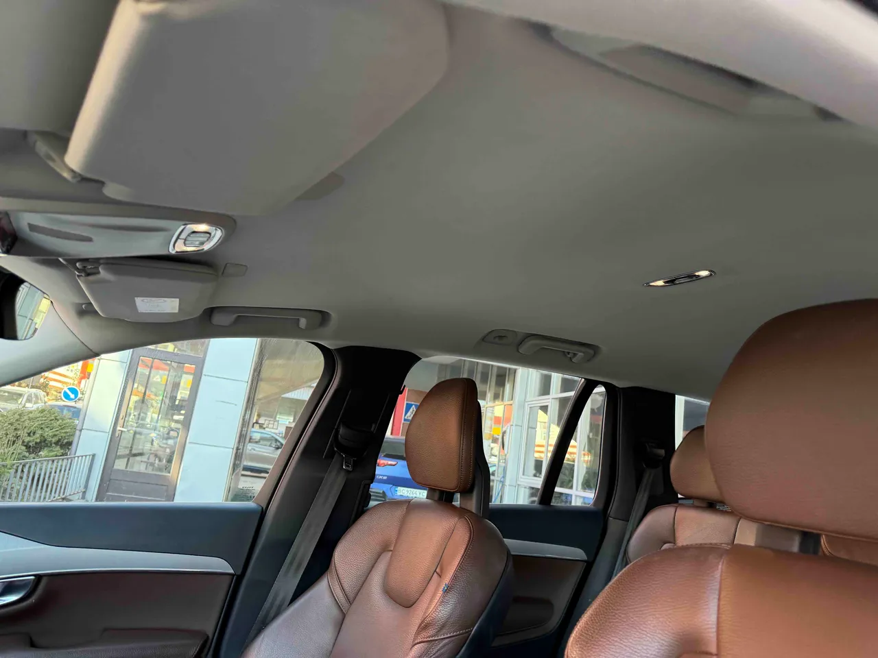 Volvo XC90 - фото 19