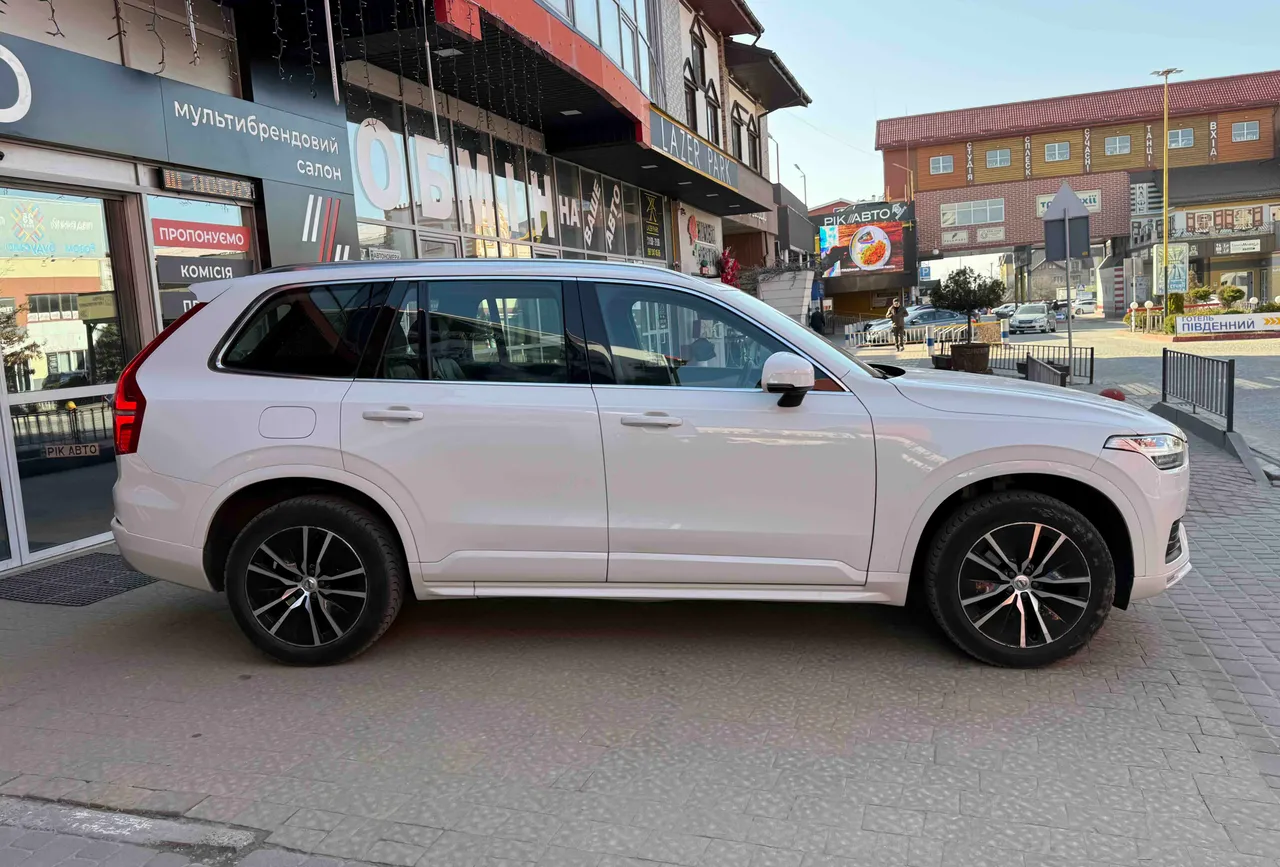 Volvo XC90 - фото 5