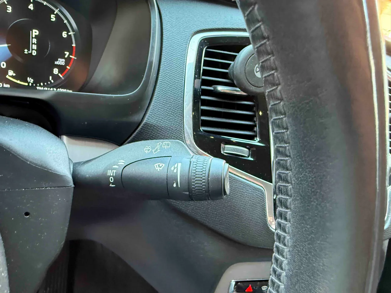 Volvo XC90 - фото 24