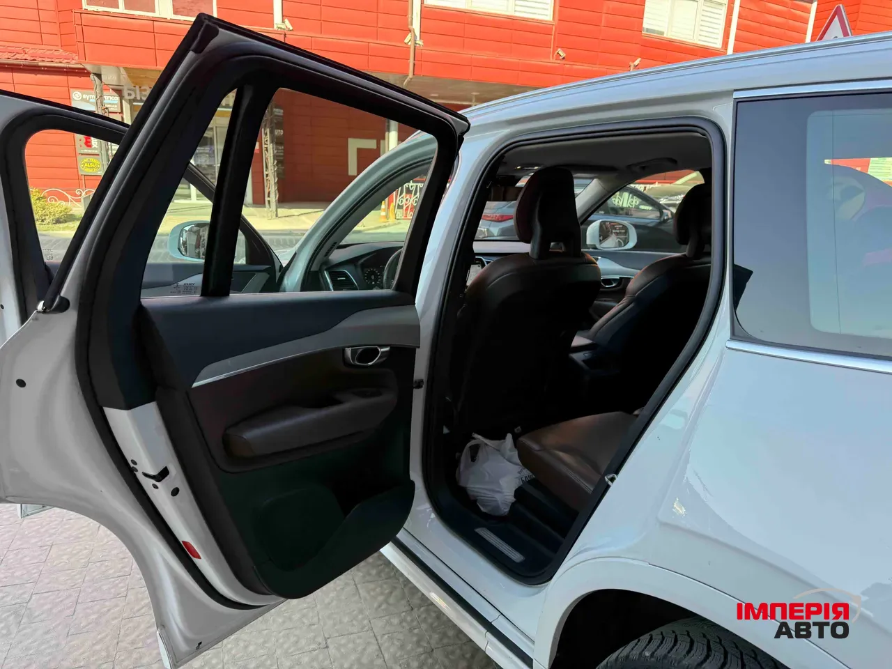 Volvo XC90 - фото 34