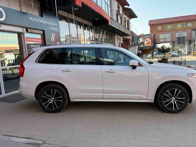 Volvo XC90 - фото 5
