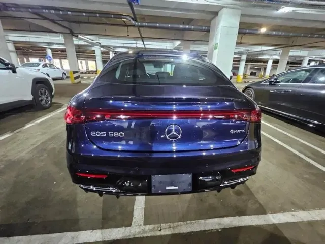 Mercedes-Benz EQS - фото 5