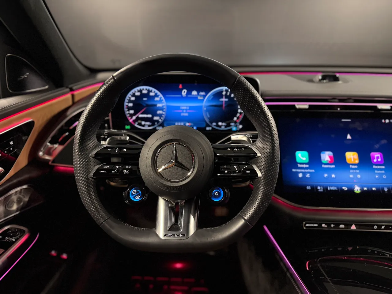 Mercedes-Benz E-Класс AMG - фото 18