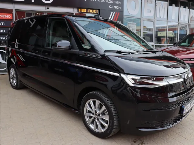 Volkswagen Multivan - фото 5