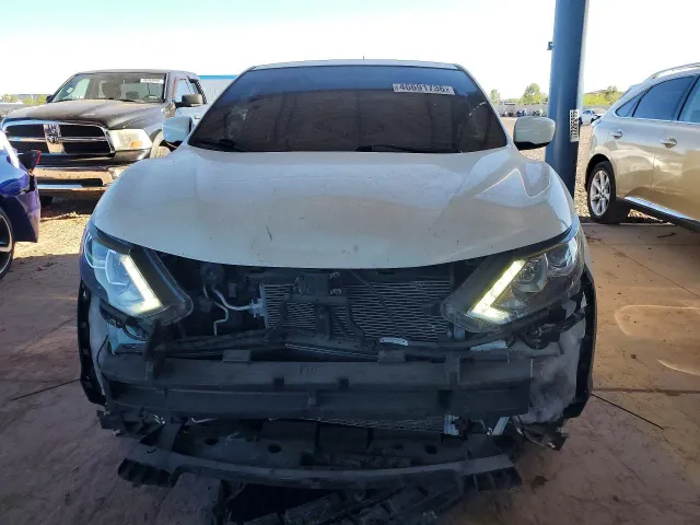 Nissan Rogue Sport - фото 2