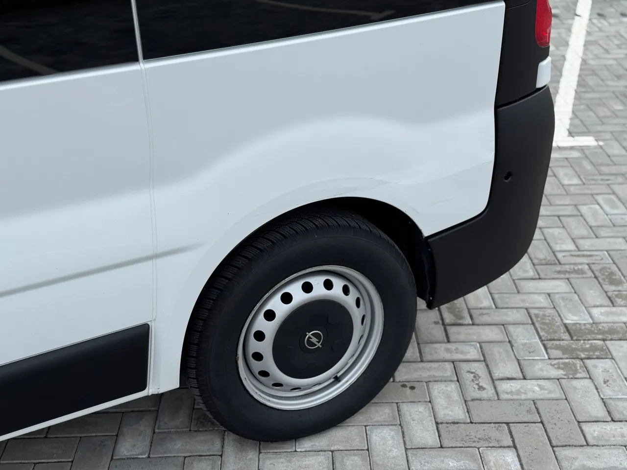 Opel Vivaro - фото 9