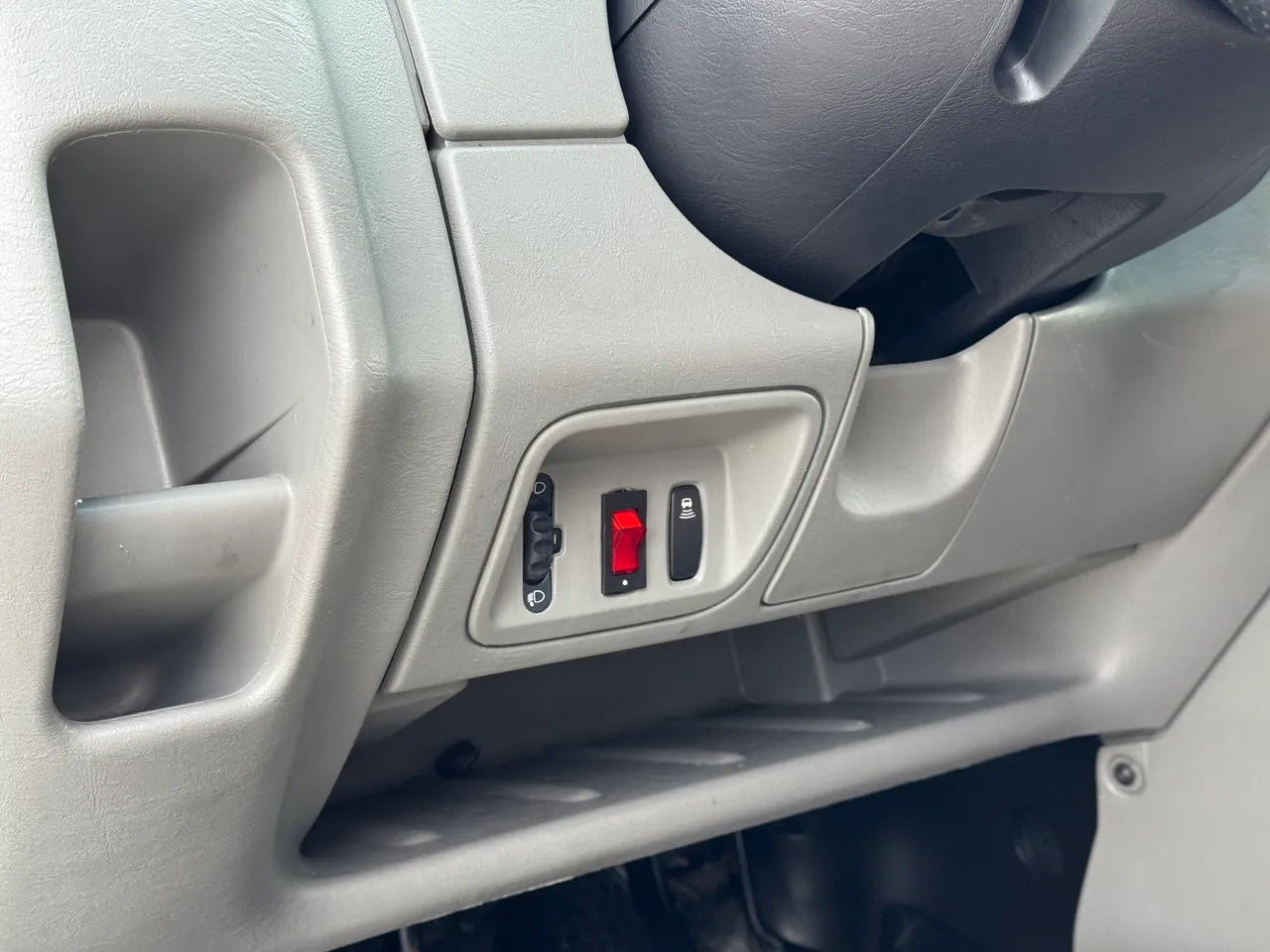 Opel Vivaro - фото 24