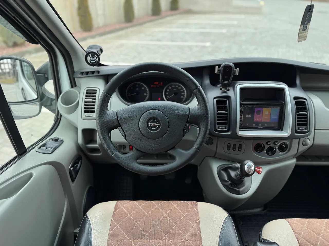 Opel Vivaro - фото 50