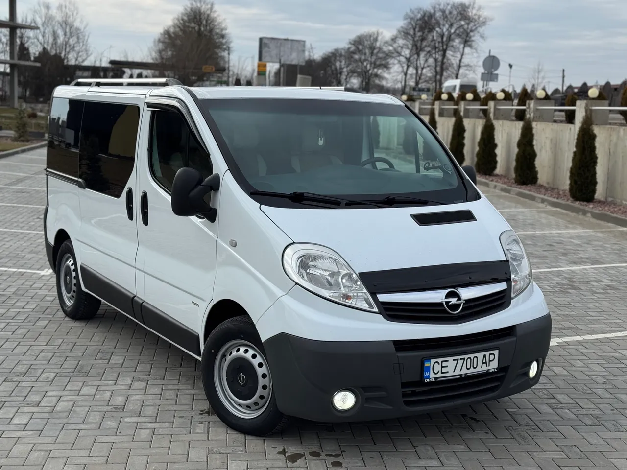 Opel Vivaro - фото 1
