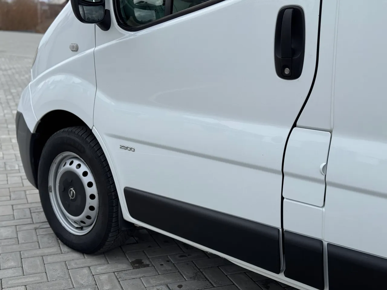 Opel Vivaro - фото 14