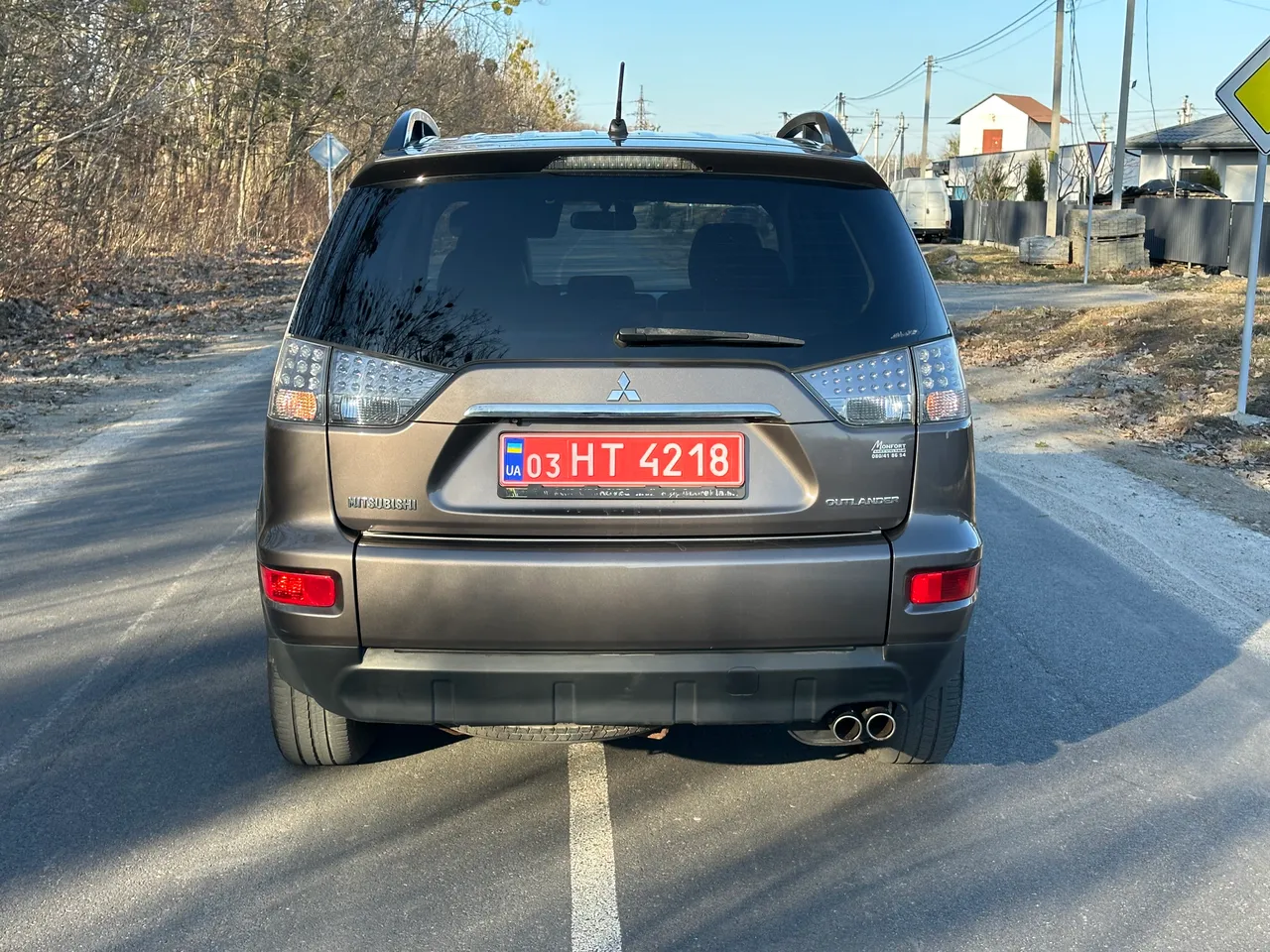 Mitsubishi Outlander - фото 4