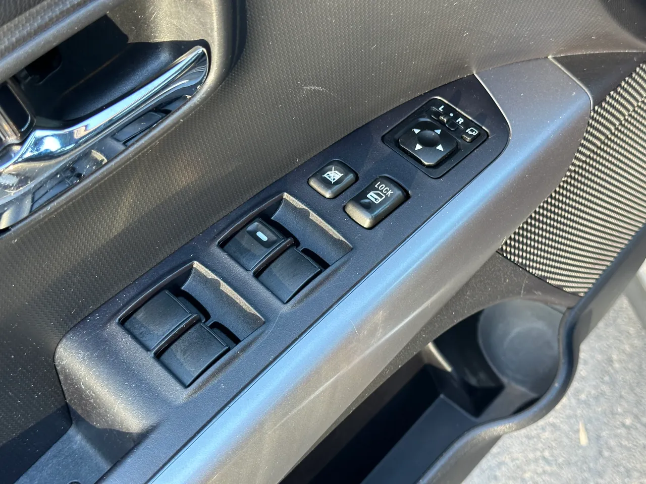 Mitsubishi Outlander - фото 18