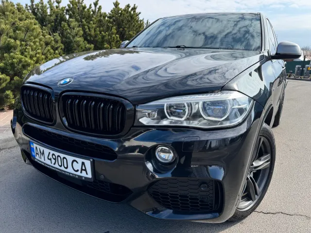 BMW X5 - фото 1