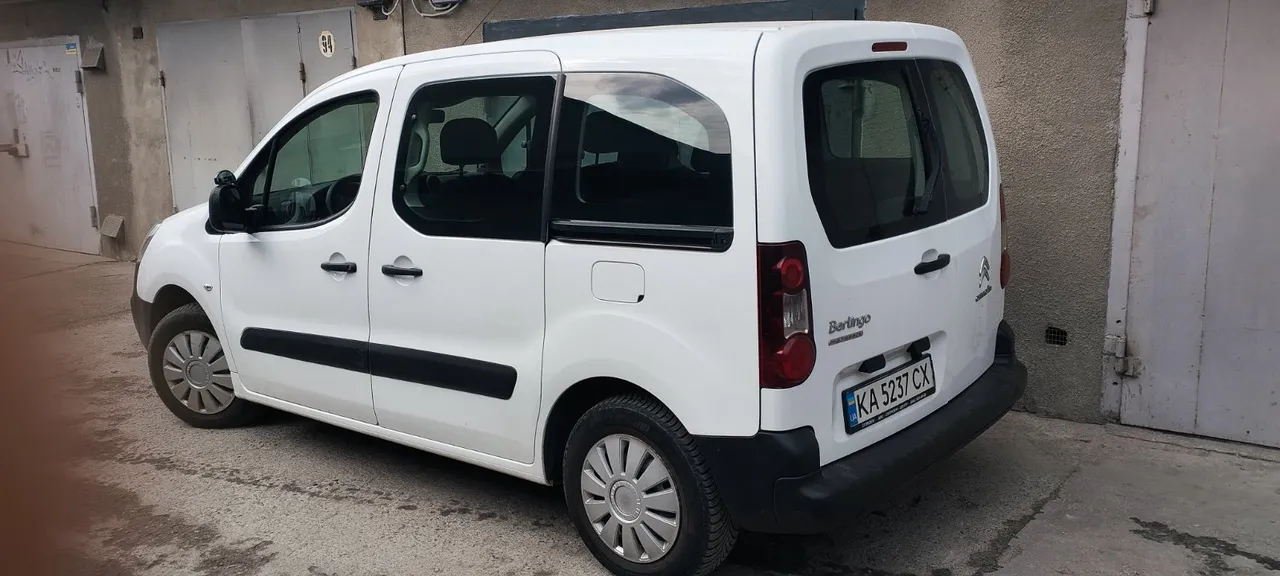 Citroen Berlingo - фото 1