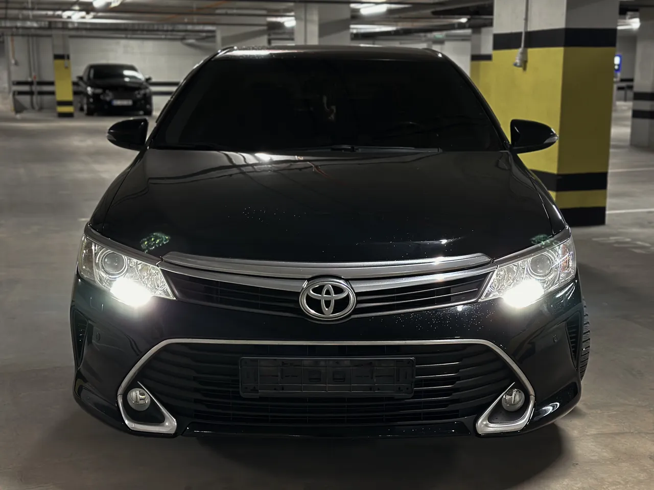 Toyota Camry - фото 4