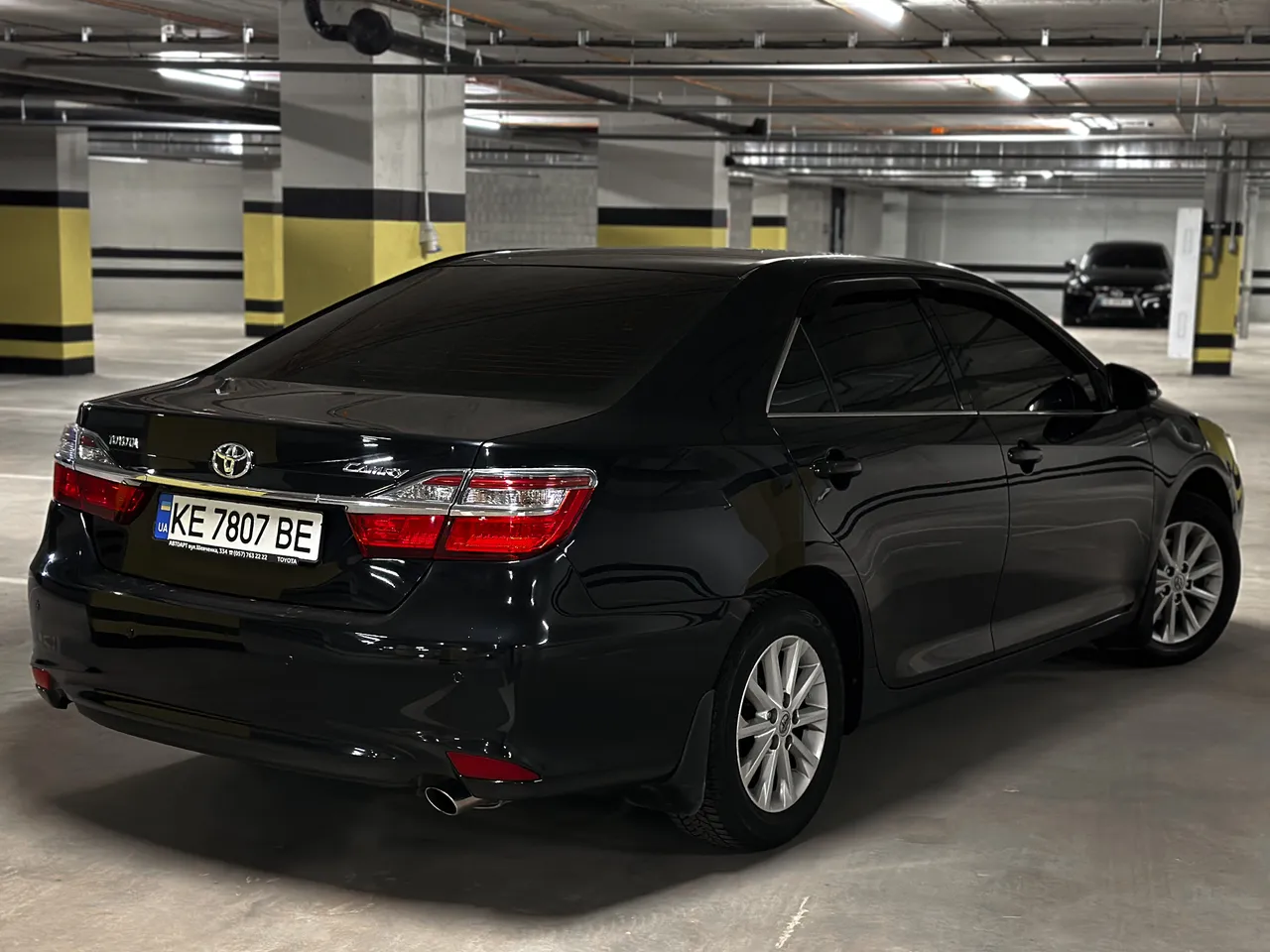 Toyota Camry - фото 5