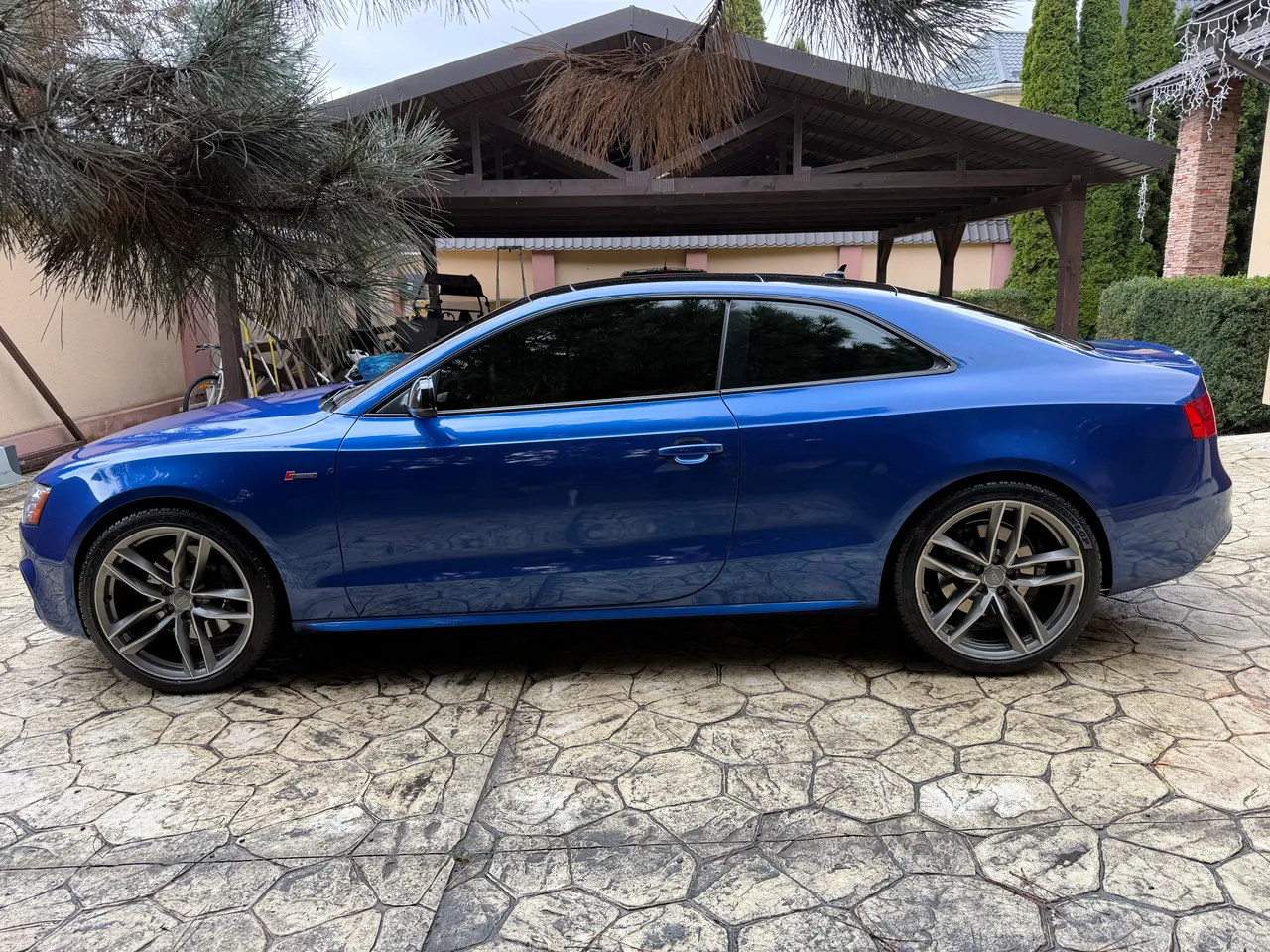 Audi S5 - фото 11