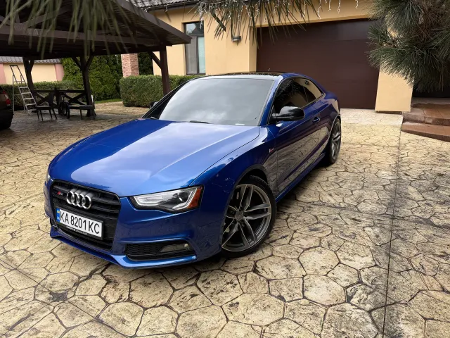 Audi S5 - фото 1